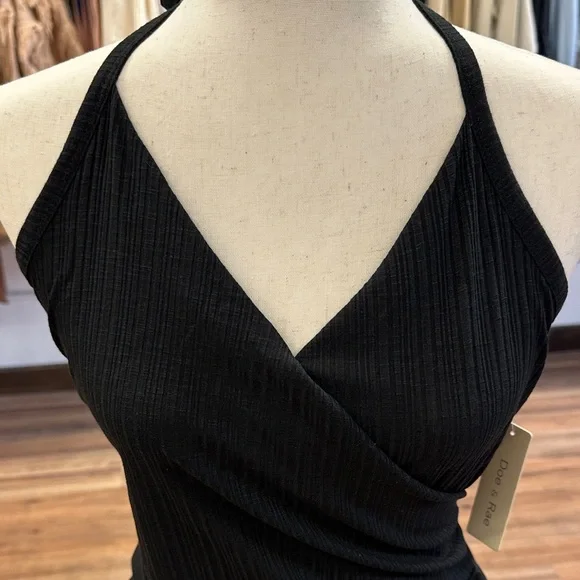 Doe & Rae Black Ribbed Halter Top - Picture 5 of 7
